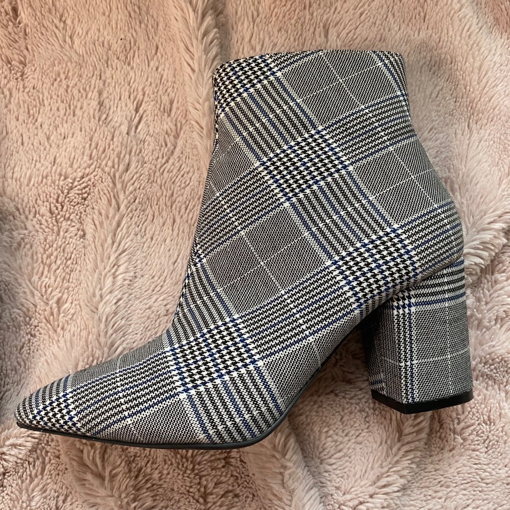 Plaid booties - Picture 4 of 14